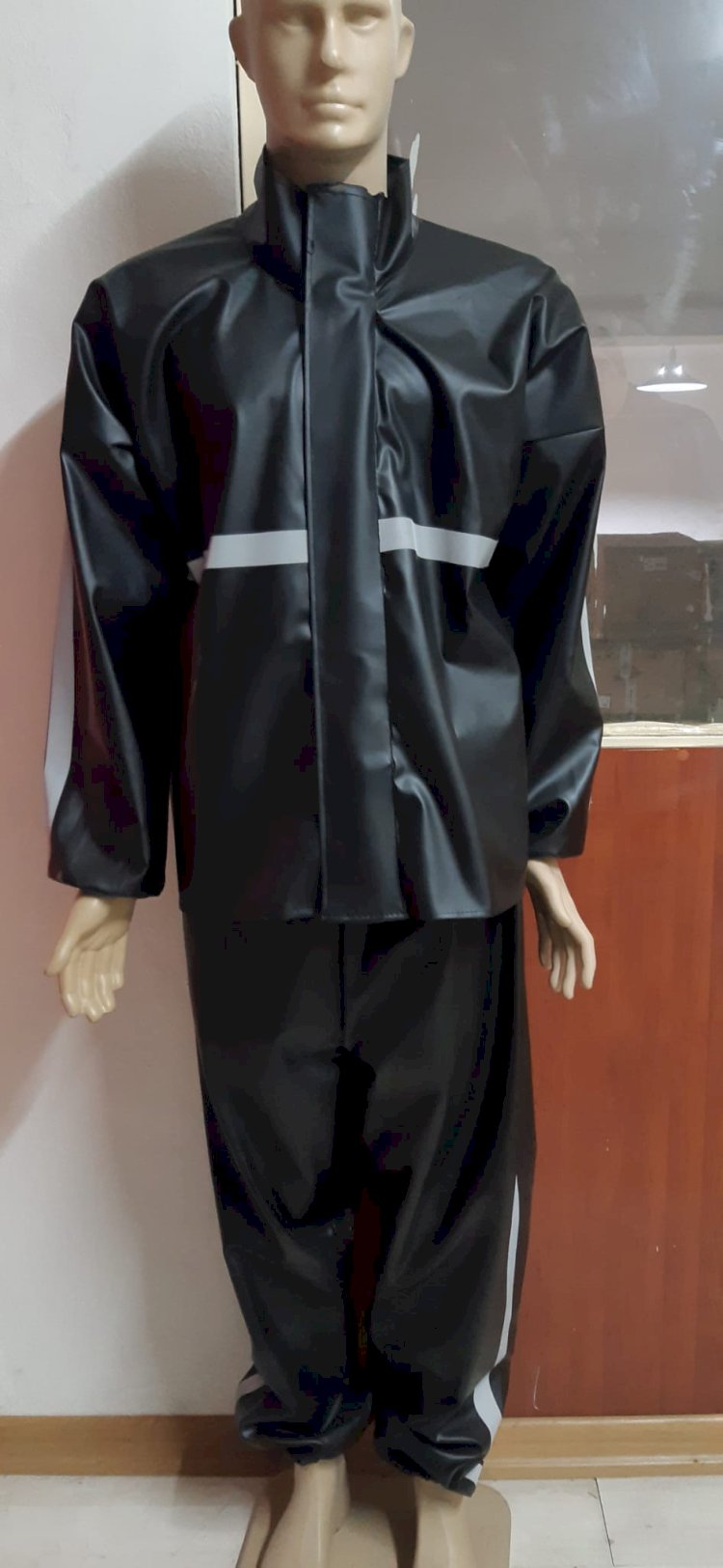 Mebran Kaplama Yağmurluk